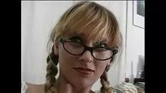 Reproducir Toma: la señorita en la casa adyacente separada. 2