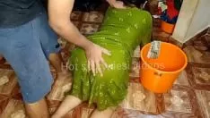 চালান স্বত্বাধিকারীর সাথে দেশি গৃহপরিচারিকার হট সেক্সি সেক্স