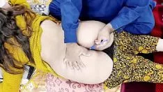 Jouer Indian Treadgirl Pundisgorge de Treadpappa, elle a échoué aux examens universitaires avec un son clair en hindi