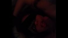播放 Cachondeo rico con mi novia, ojos peddleados y manos atadas
