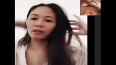 Reproducir Chica habla sin ayuda