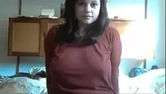 चलाएँ Zaftig श्यामला स्ट्रिपटीज़ कलाकार अकेले onanism