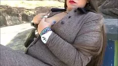 Putar Bosomy nonprofessional show-off lolas paparan tidak senonoh dan onanisme eksterior panas
