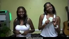 Play D. with sex for cash in 29