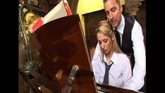 تشغيل الانسجام الموسيقي - شراب الكوخ الشبابي في المسافة البادئة - عرض 1