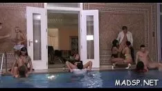 تشغيل يحب العفاريون المغريون تناول طعام فرانكفورتر في حزب سياسي جنسي