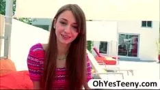 Odtwórz Ne nastolatka hottie wierzba rutherford ur. Hayes numer 1 zegar naprzeciw dużej szarfy