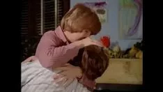 Play The nursemaid and the b.