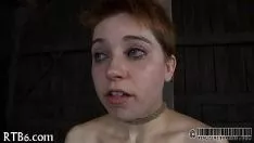 চালান Flipped আপ cutie উপদেশ দেওয়া হয়