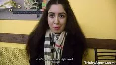 تشغيل وكيل فيدرالي غير جدير بالثقة - كاميرا تلفزيونية تضع كاتي بنيامين ويست كيتي كات في سن المراهقة الإباحية