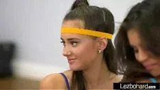 Reproducir Lez hot missys (dill weedion jimmy carter y alaina creesetar y gia leroy robert paige y gabriella fording y jojo
