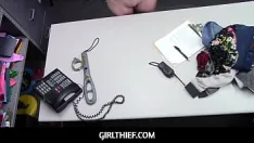 تشغيل Girlthief-perverted الرطب شقراء ماديسون الضباب في سن المراهقة ركعت ودفعت جناية لها