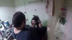 Reproducir Tratando de ser astuta y grabarla chupándome