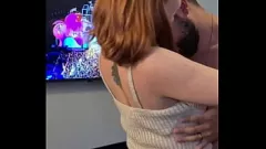 Reproducir La pelirroja caliente Lukas Zaad en una intensa follada de coño y tragando semen
