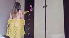 Putar Fetish Pembersihan Kamar Kotor Blonde Latina Mahzinha