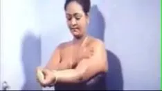 Redare Înregistrare video baie mătușă promenadă