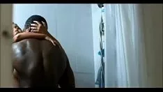 Reproducir 50 centavos de imágenes en movimiento muestran vistas sexuales (resumen)